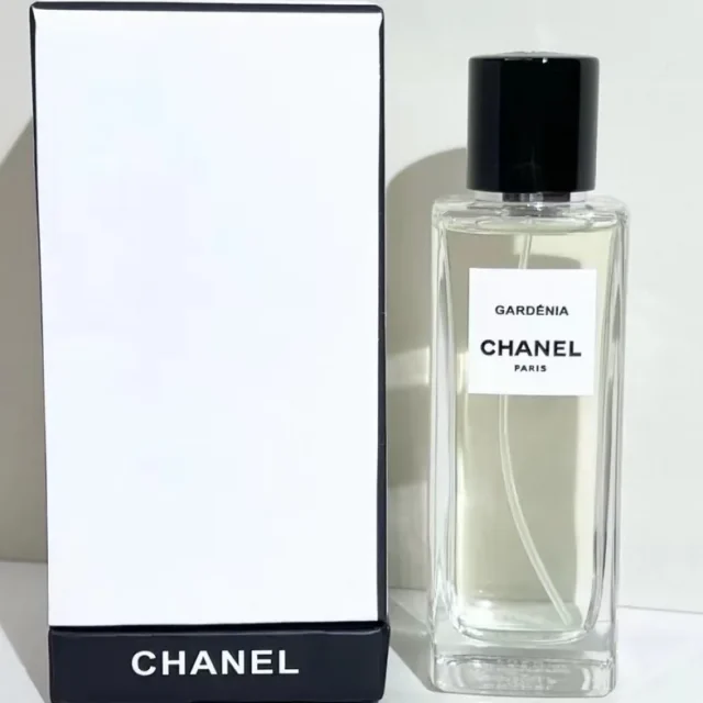 Chanel Fragrance YNK-027