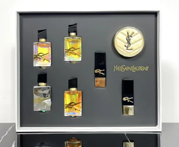 Yves Saint Laurent Fragrance YNK-121